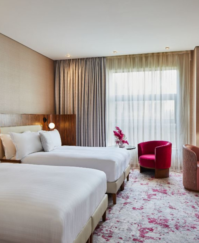 Why Stay at The g Hotel During the Oyster Festival?